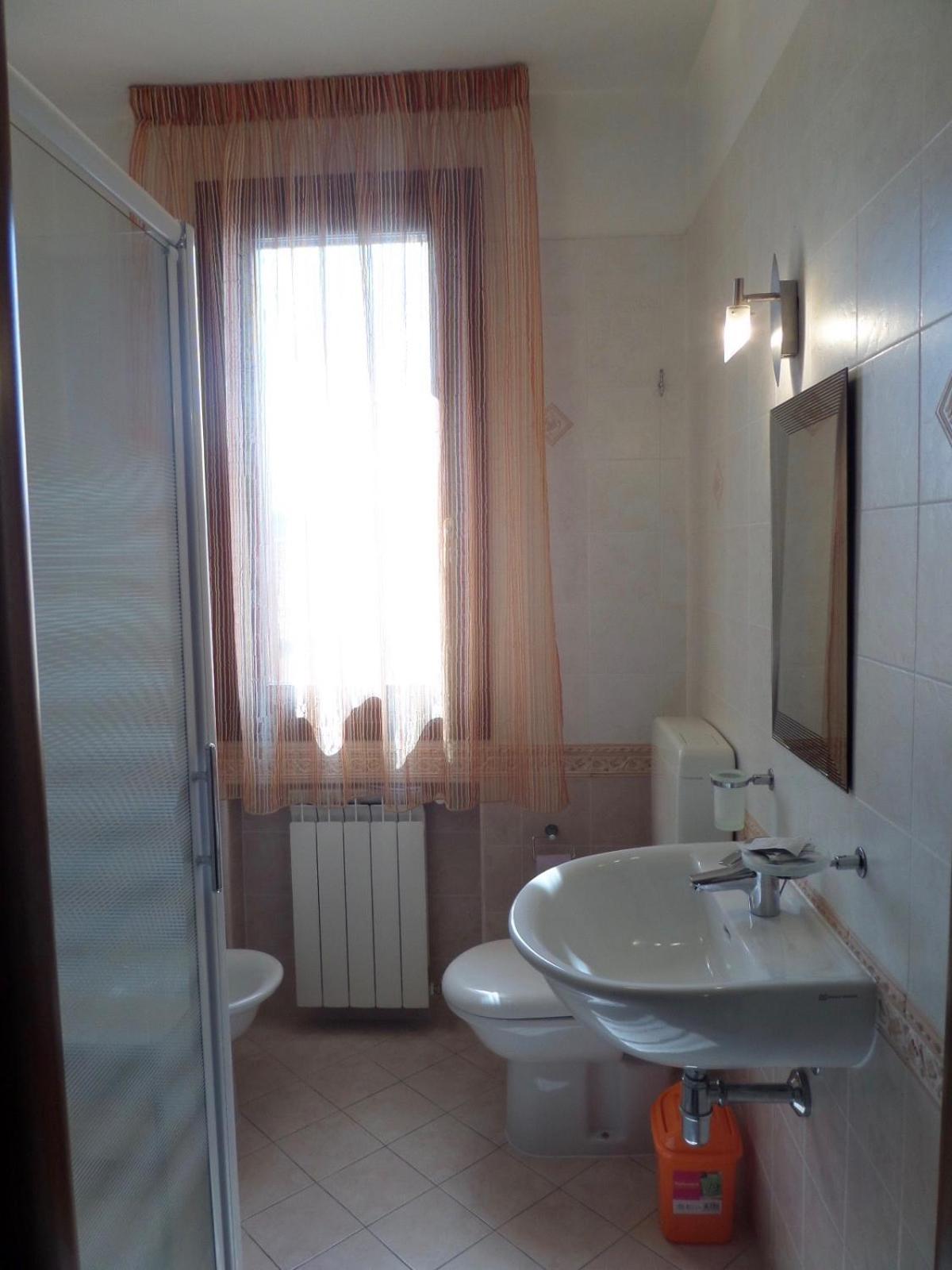 La Locanna Hotell Serramazzoni Exteriör bild