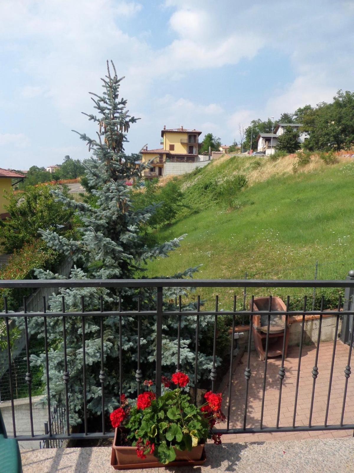 La Locanna Hotell Serramazzoni Exteriör bild