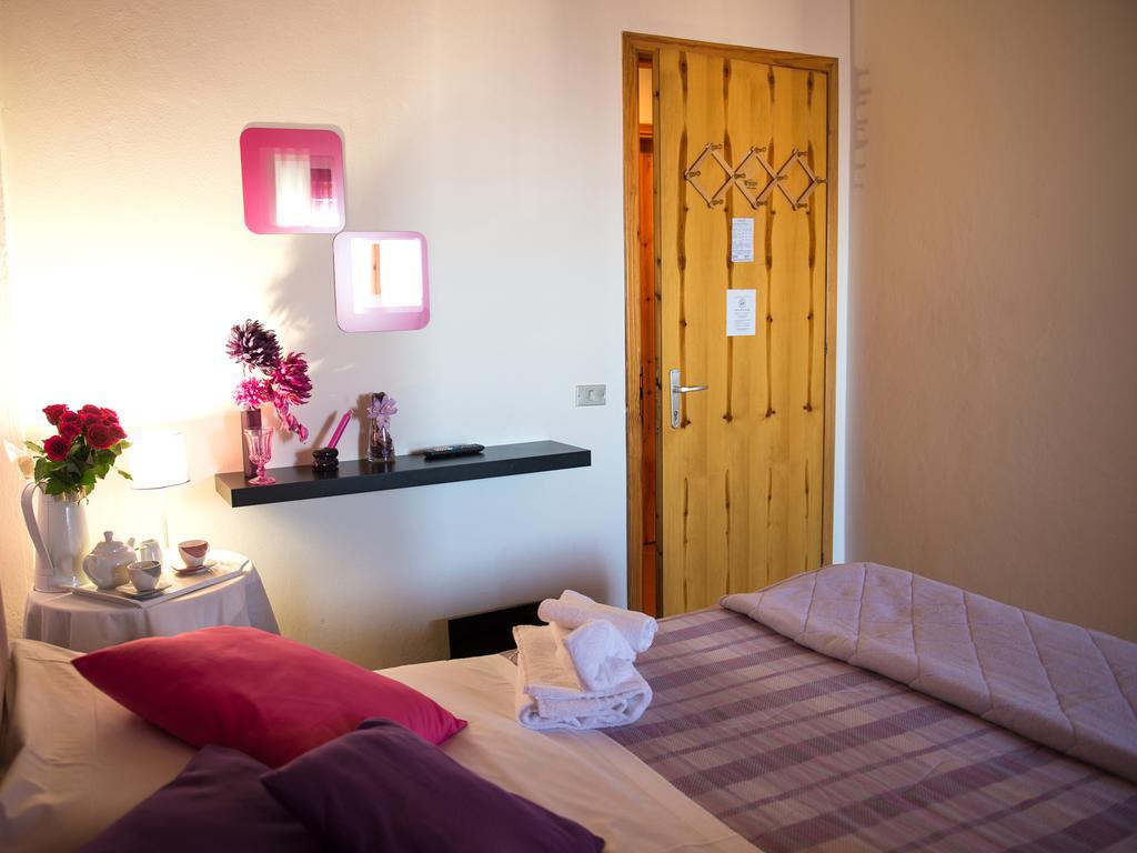 La Locanna Hotell Serramazzoni Exteriör bild